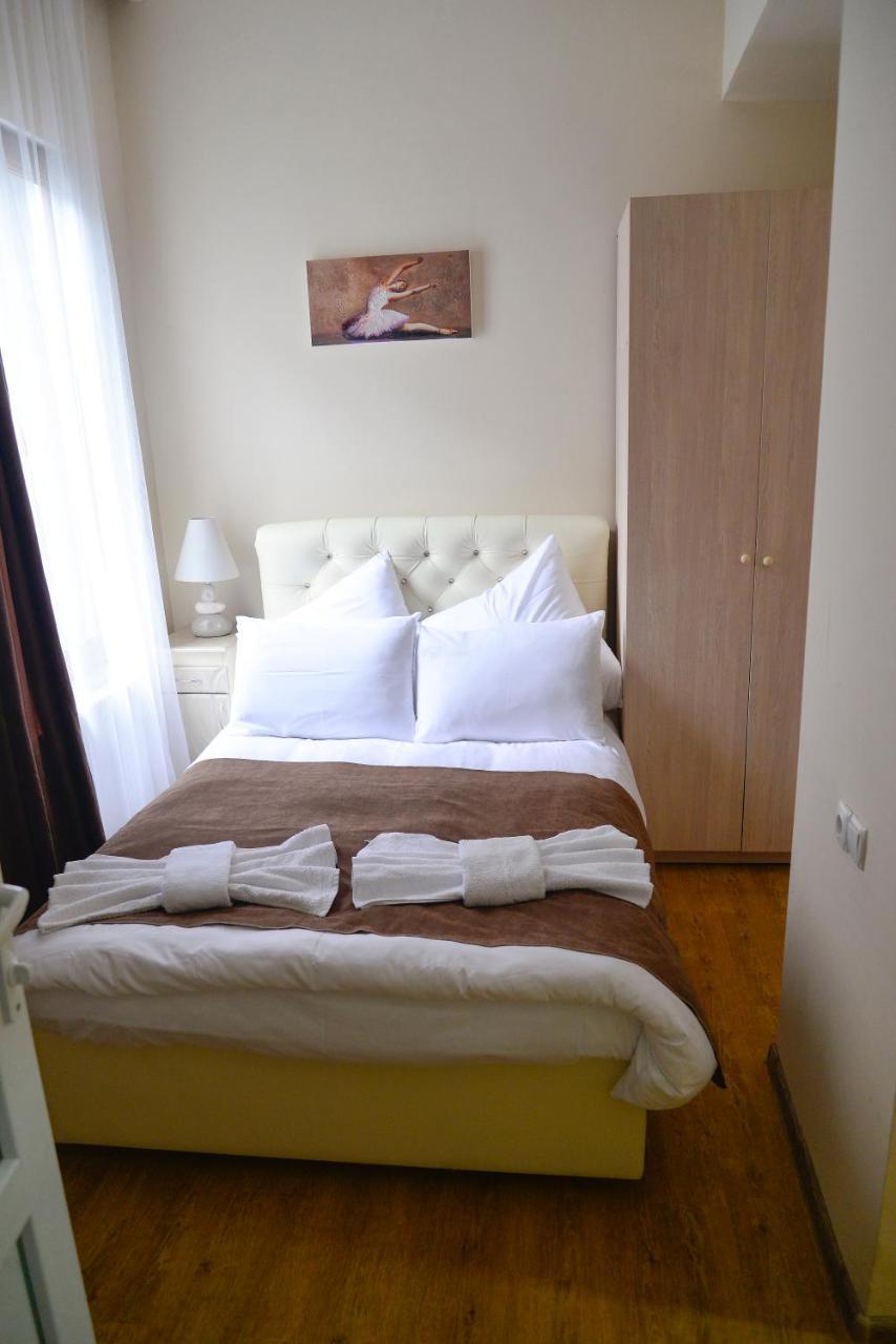Hotel Victoria 보르조미 외부 사진